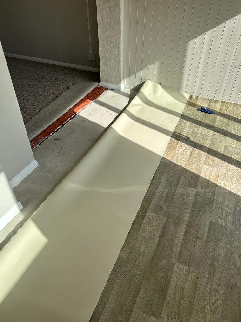Vinyl fitted in kitchen dinner in West Drayton