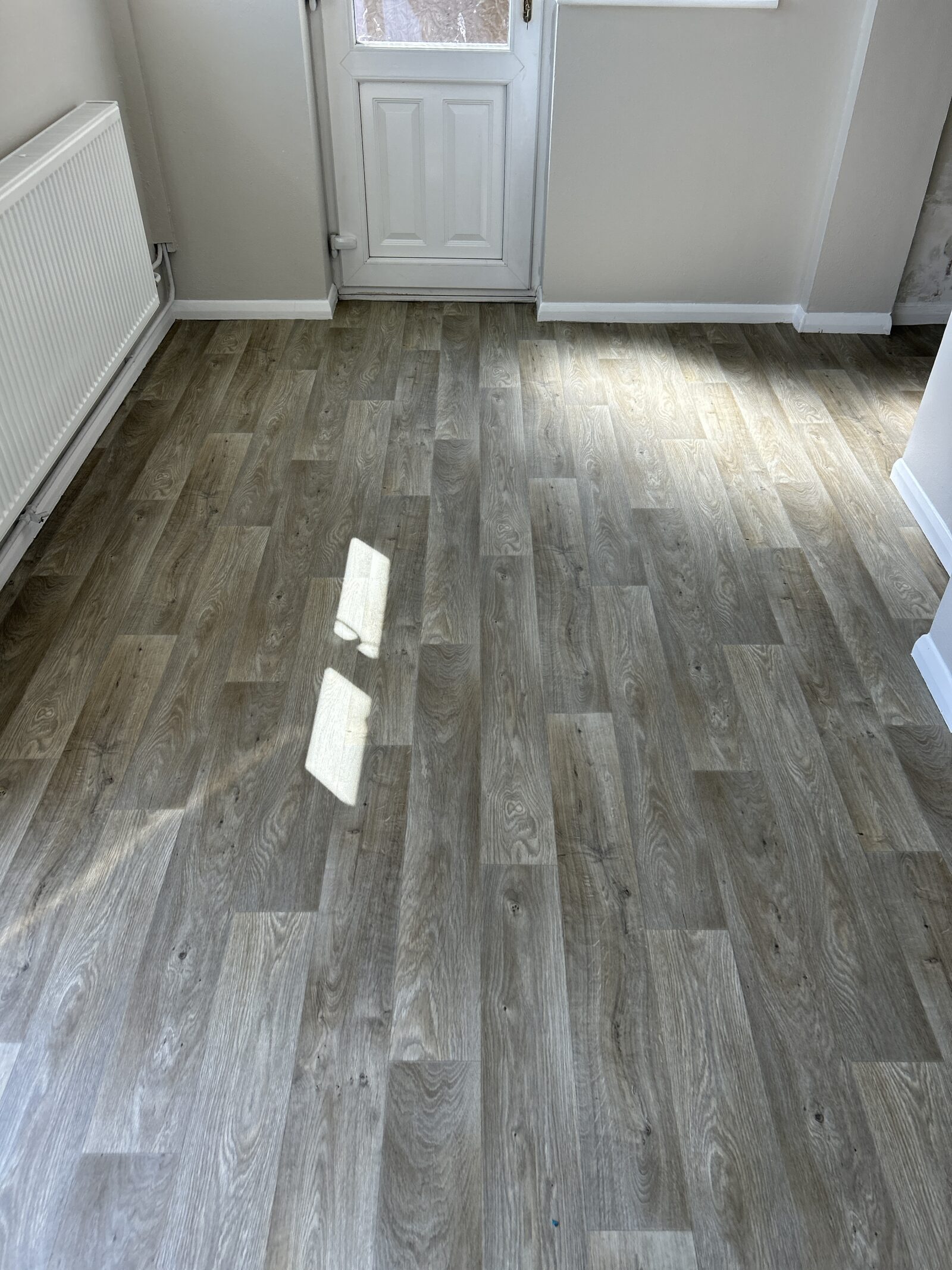 Vinyl fitted in kitchen dinner in West Drayton